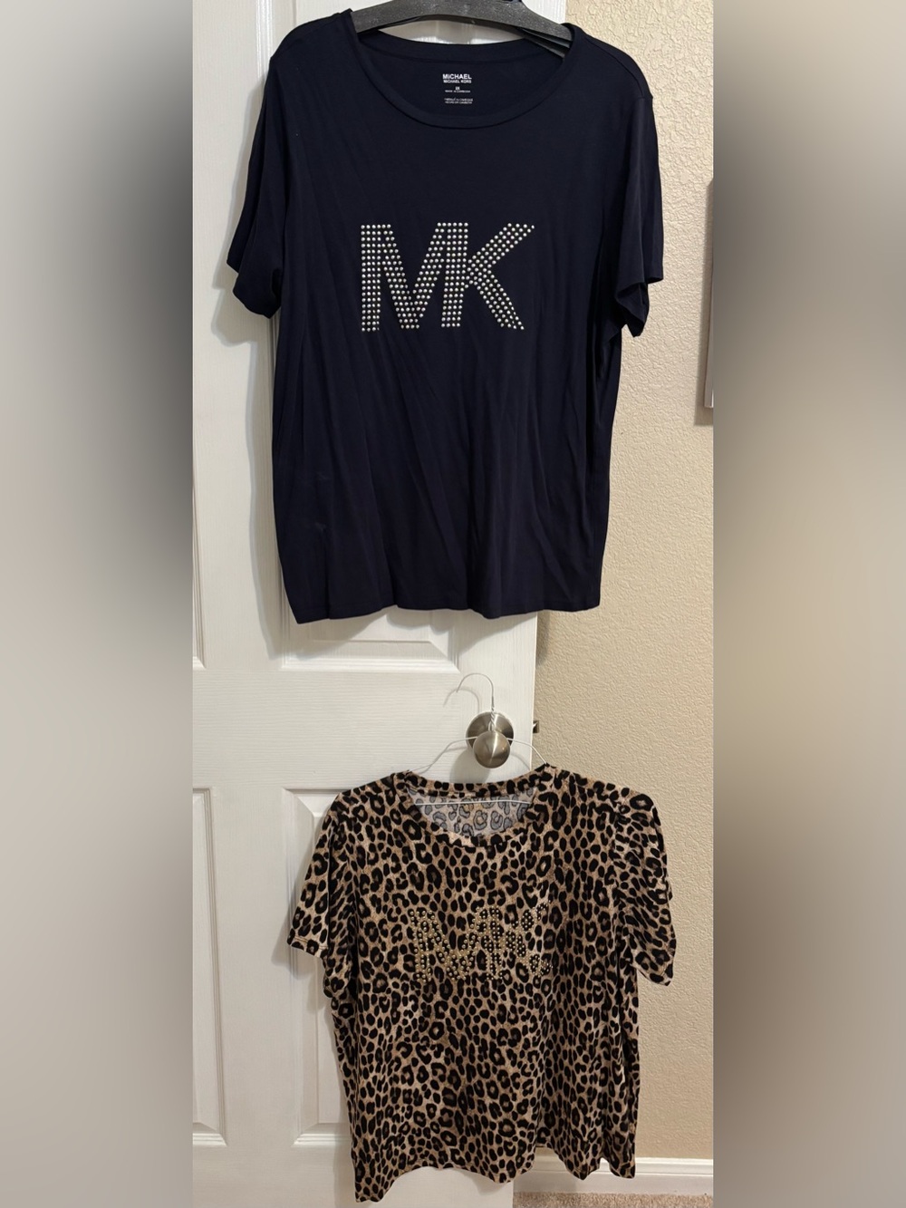 Navy blue MK & Leopard Print MK Short Sleeve Tee with Gold MK Stud Log